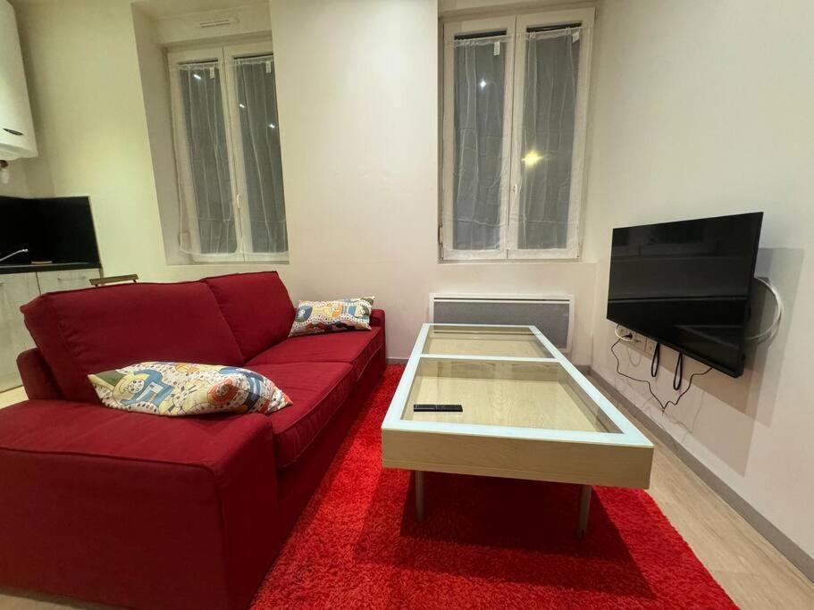 Christelle Apartment